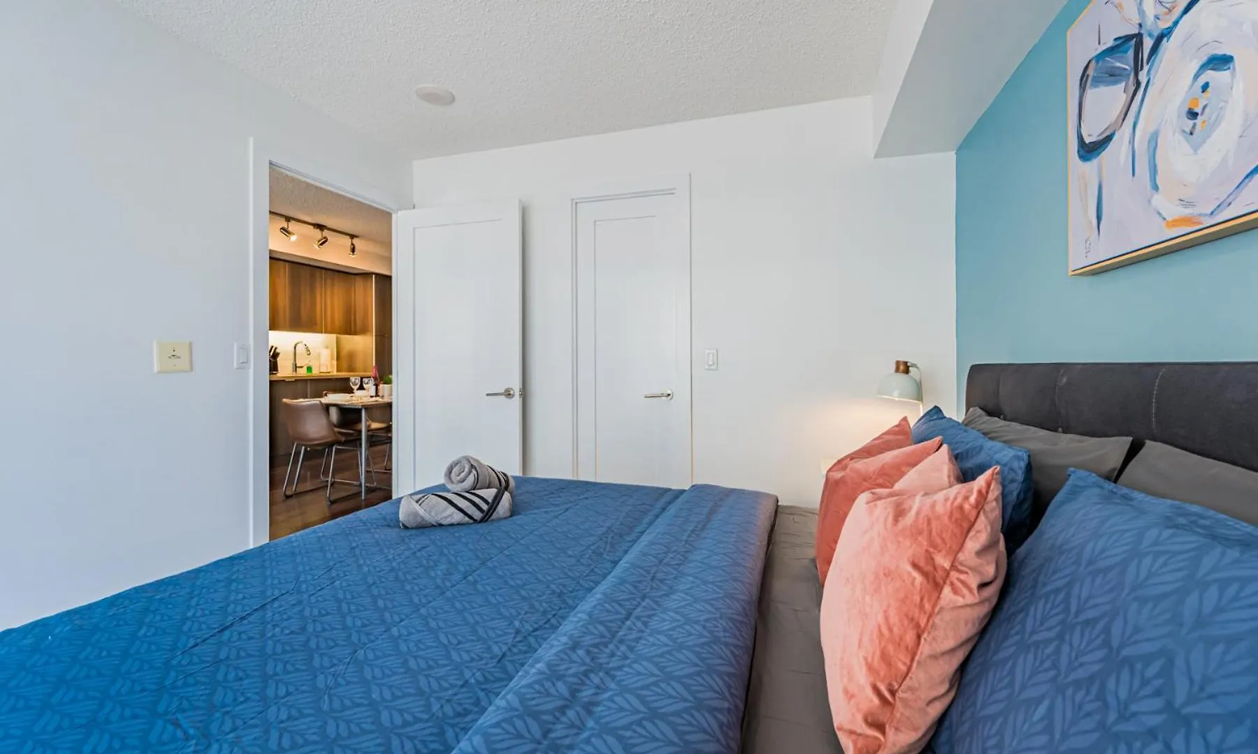 City Suites Toronto Downtown Apartment